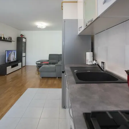 Apartment Sendy Deluxe